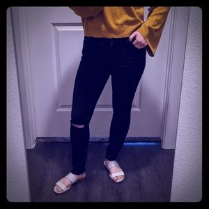 Frame Le high Skinny jeans in black